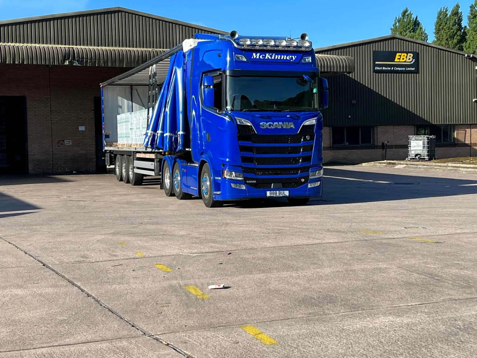 Blue McKinney Haulage articulated curtainsider in Liverpool
