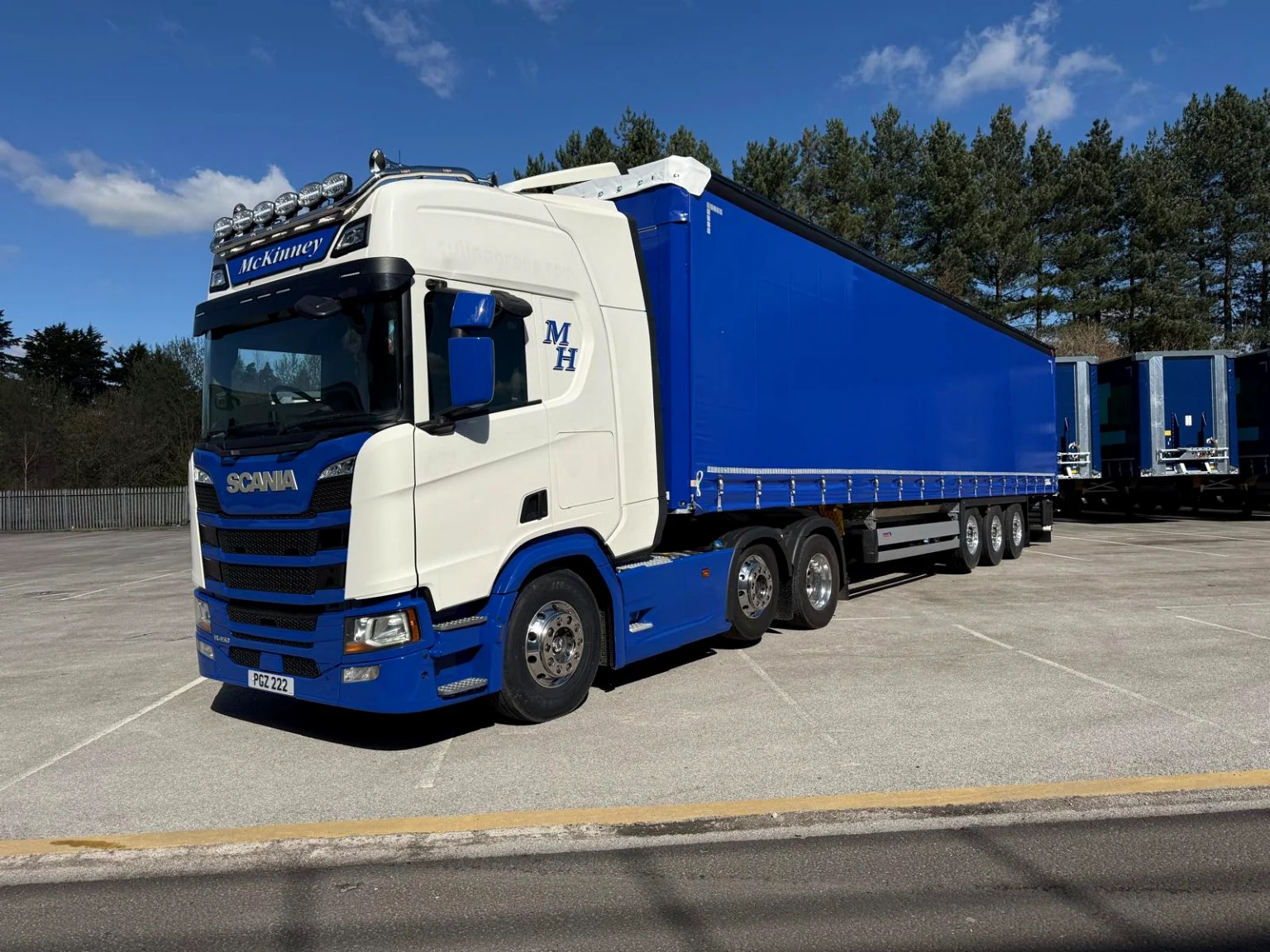 White and blue McKinney curtainsider
